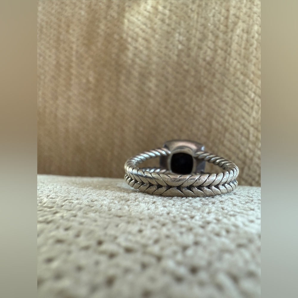 David Yurman - PETITE ALBION® RING - Picture 4 of 9